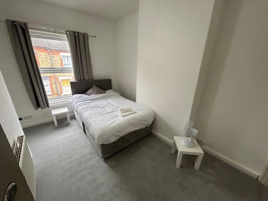 Perfect Home From Home In Stoke On Trent Etruria Exterior foto